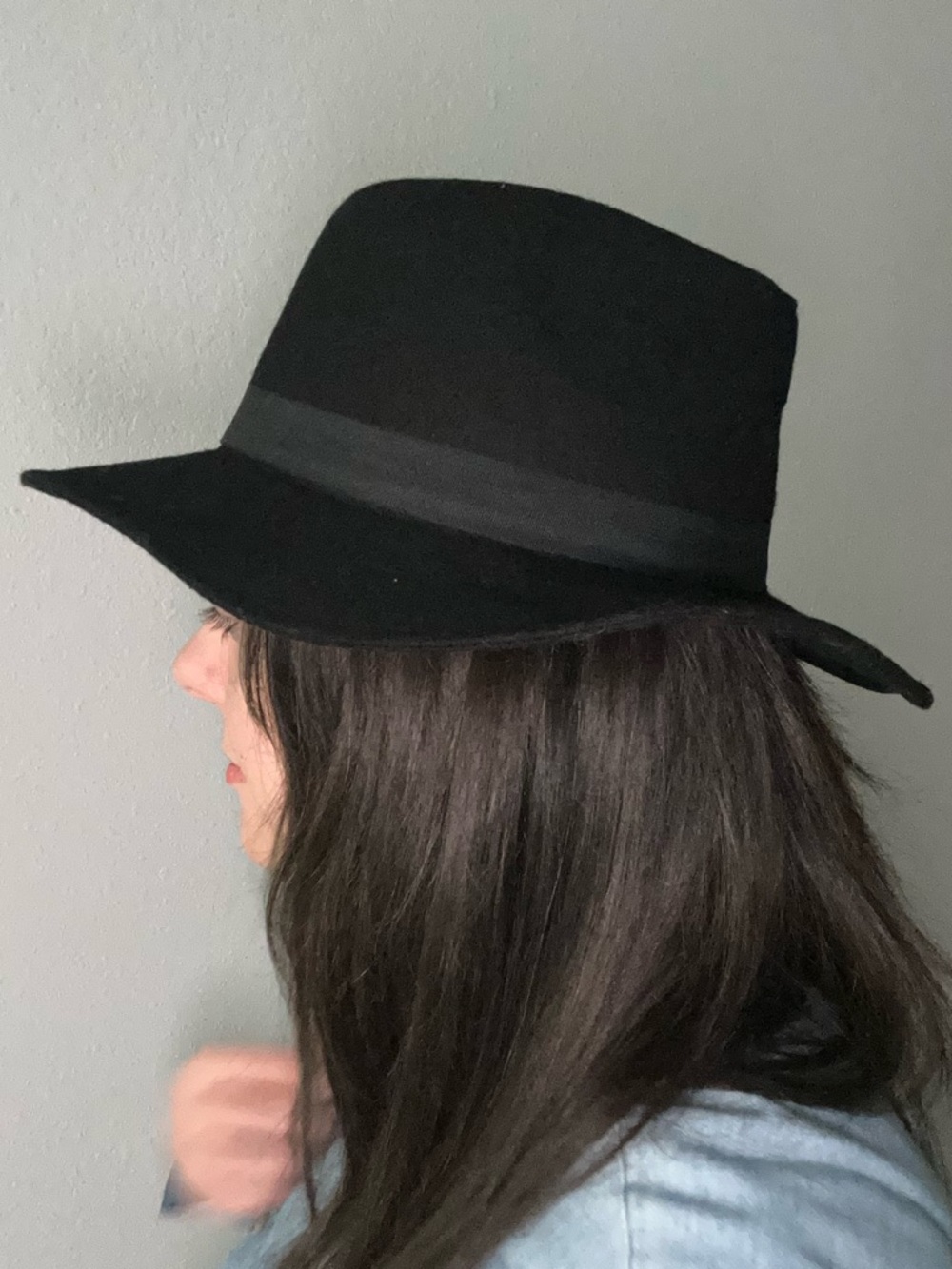Black Wide-Brim Fedora Hat - Classic Women’s Accessory